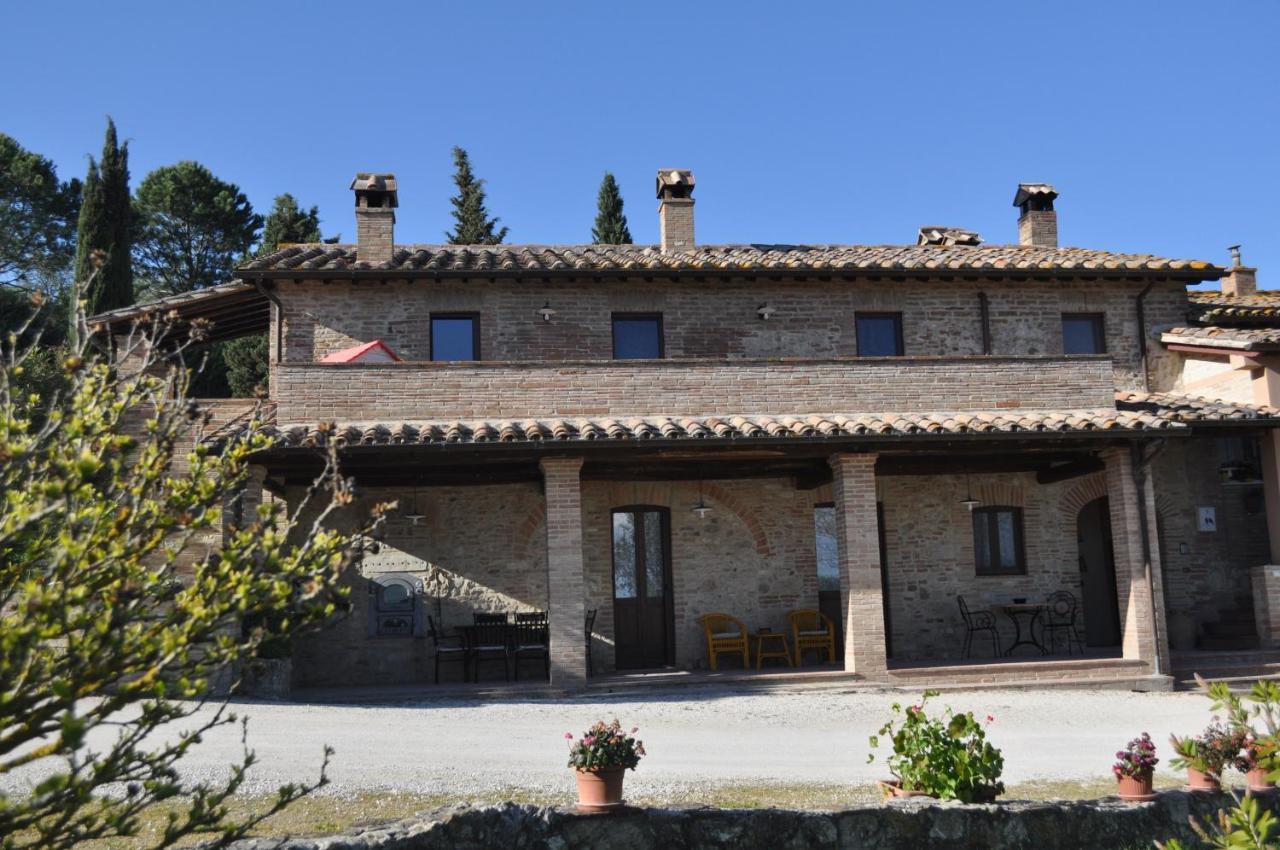 Farm Stay Il Carro Del Colle Коллеваленца Экстерьер фото