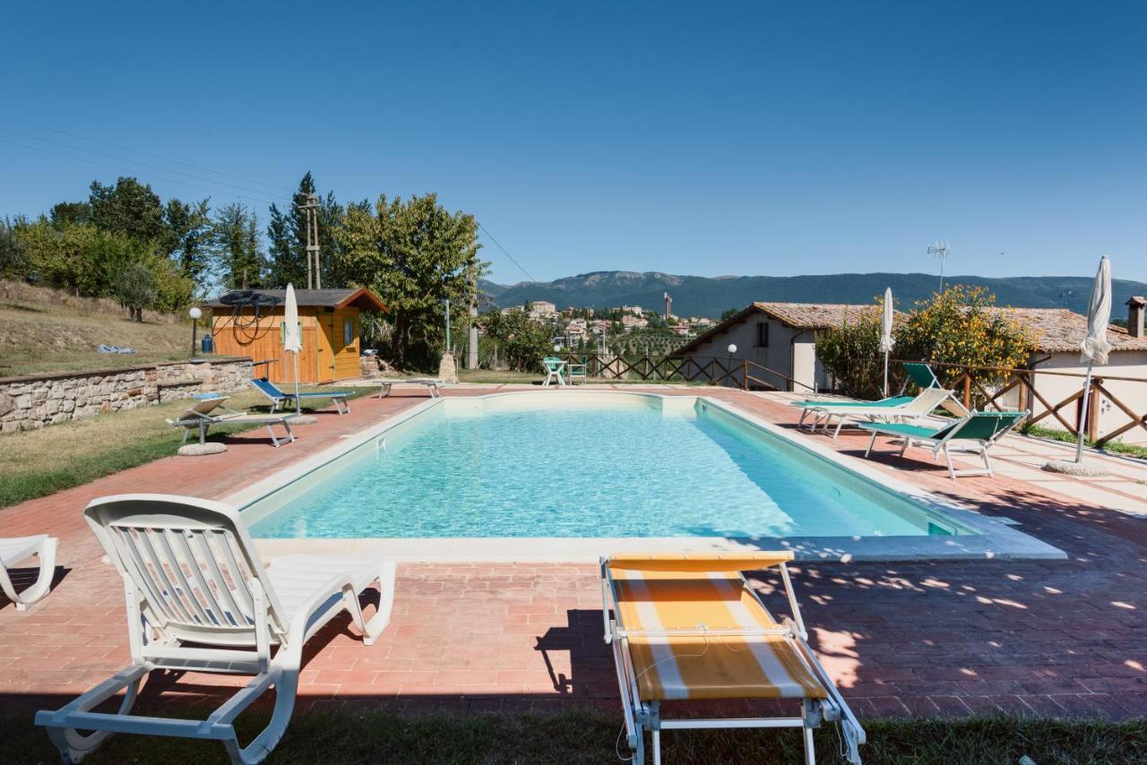 Farm Stay Il Carro Del Colle Коллеваленца Экстерьер фото
