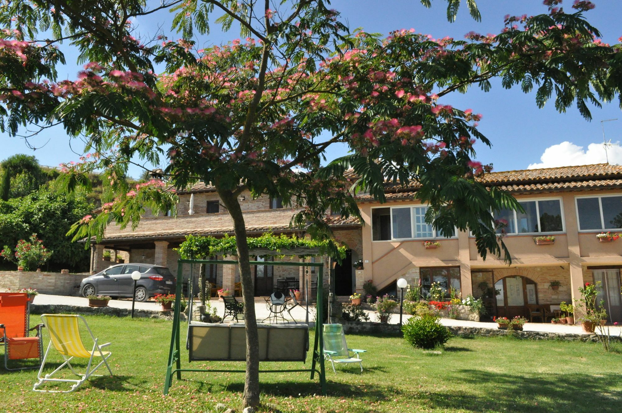 Farm Stay Il Carro Del Colle Коллеваленца Экстерьер фото